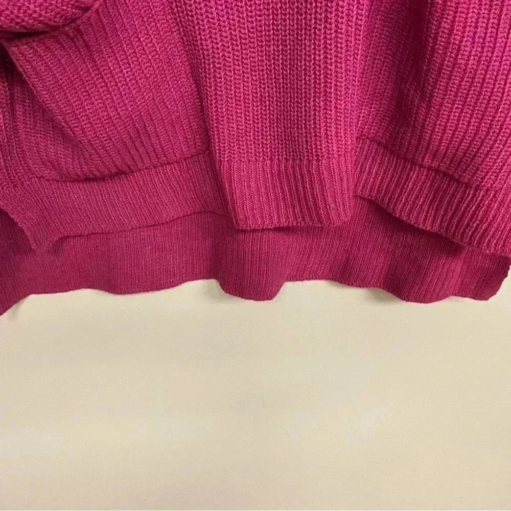 Size medium women’s 2 Pocket sweater. New but no tags. Fuchsia pink. - Picture 10 of 10
